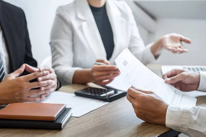 Hard Skills vs Soft Skills: Mana yang Lebih Penting di Dunia Kerja?